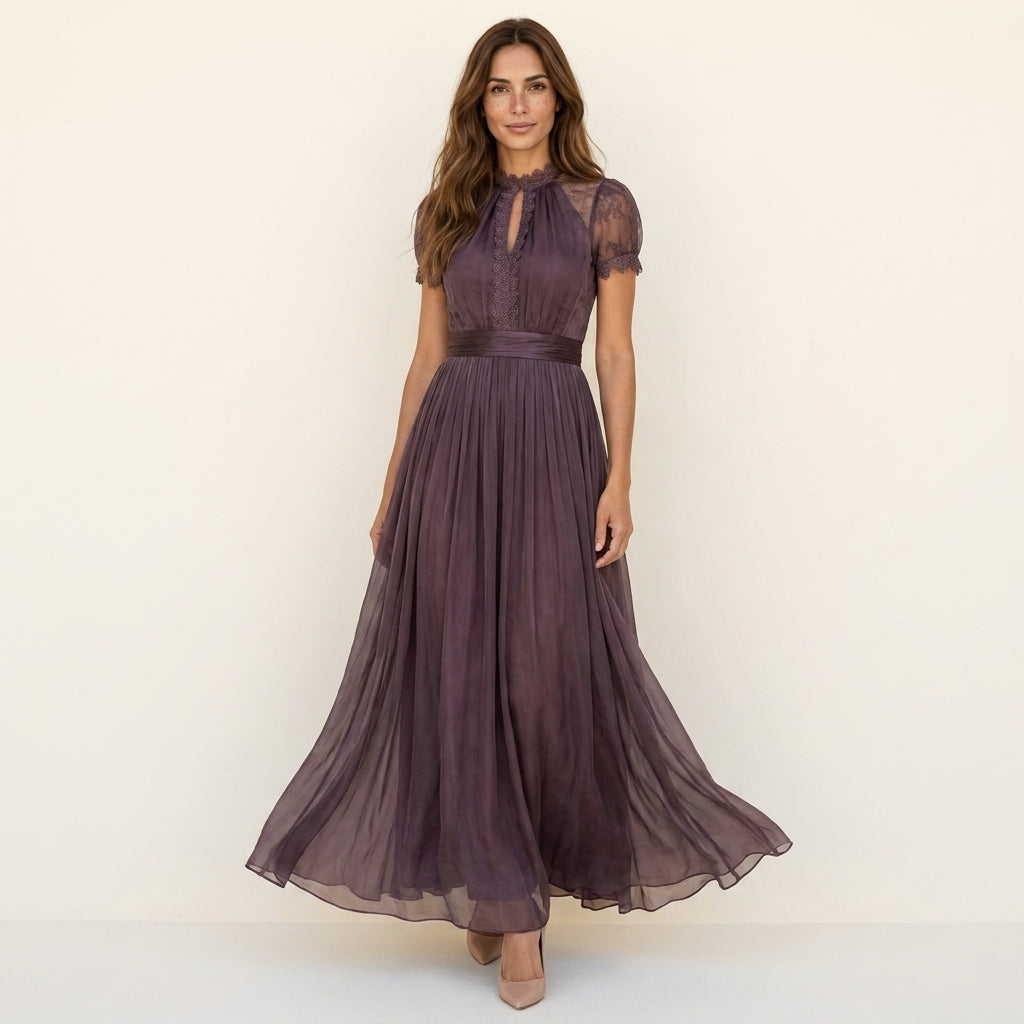 Duval Paris™ | Robe longue col en dentelle