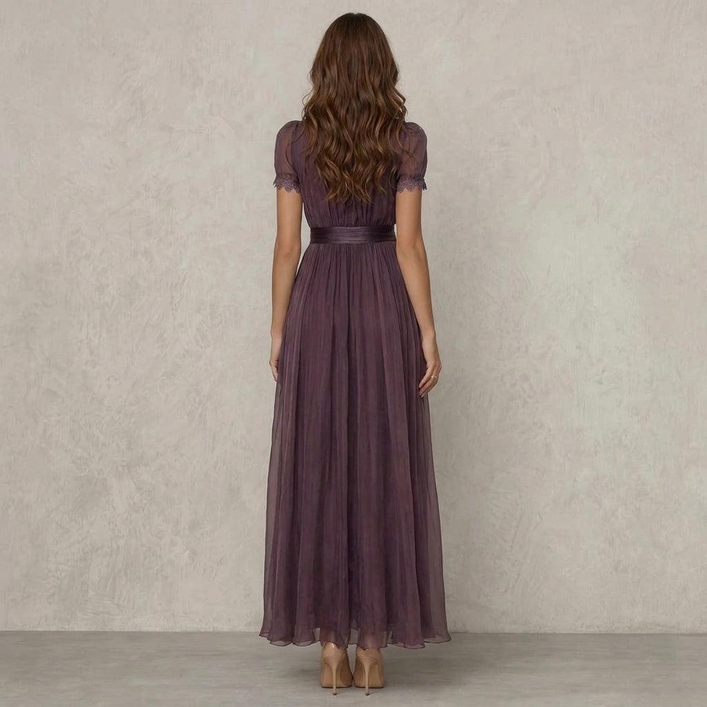 Duval Paris™ | Robe longue col en dentelle